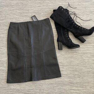 Hennes Black Genuine Leather Pencil Skirt European Size 46  US 15